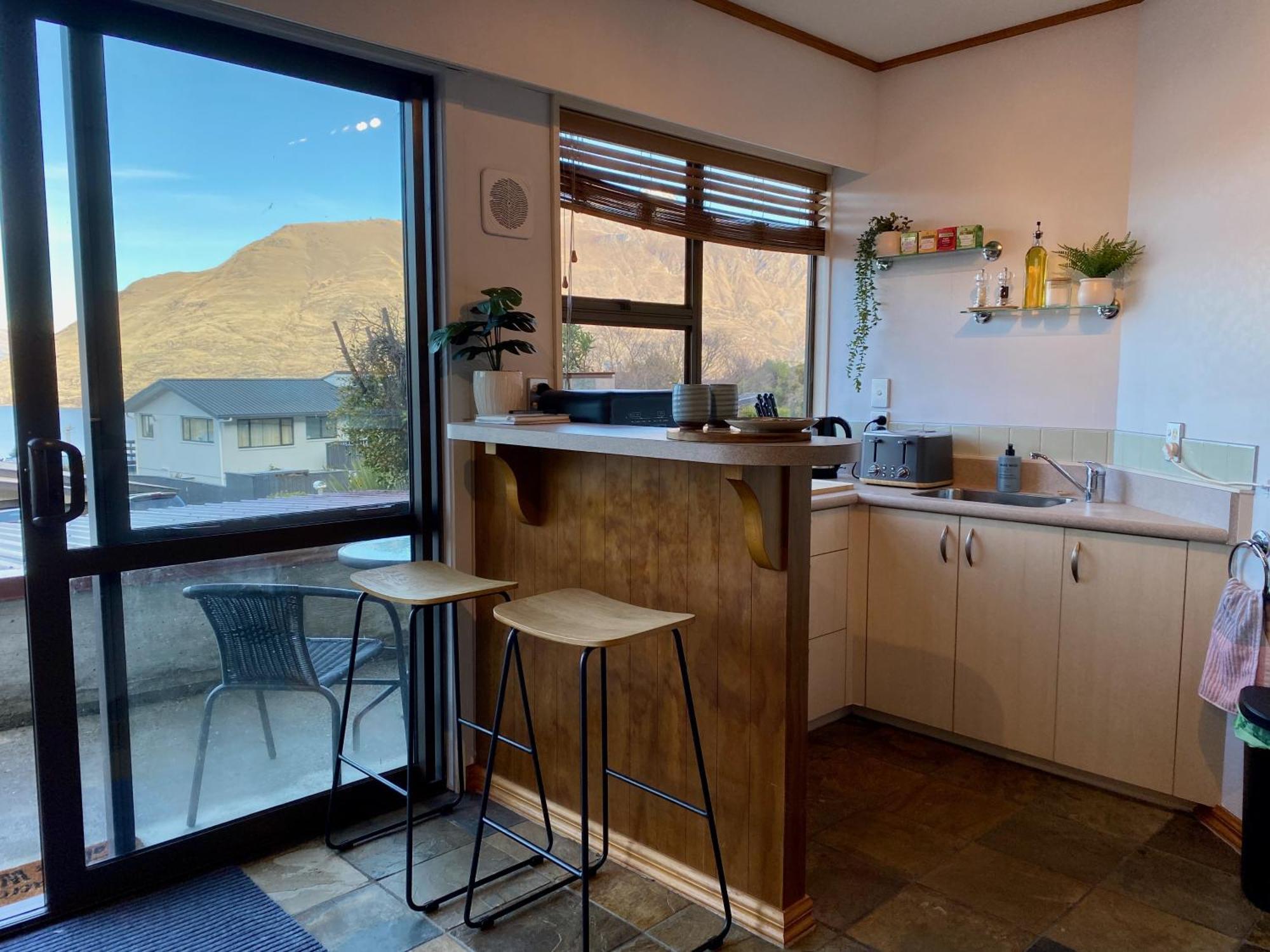Comfortable Mountain View Studio ควีนส์ทาวน์ ภายนอก รูปภาพ