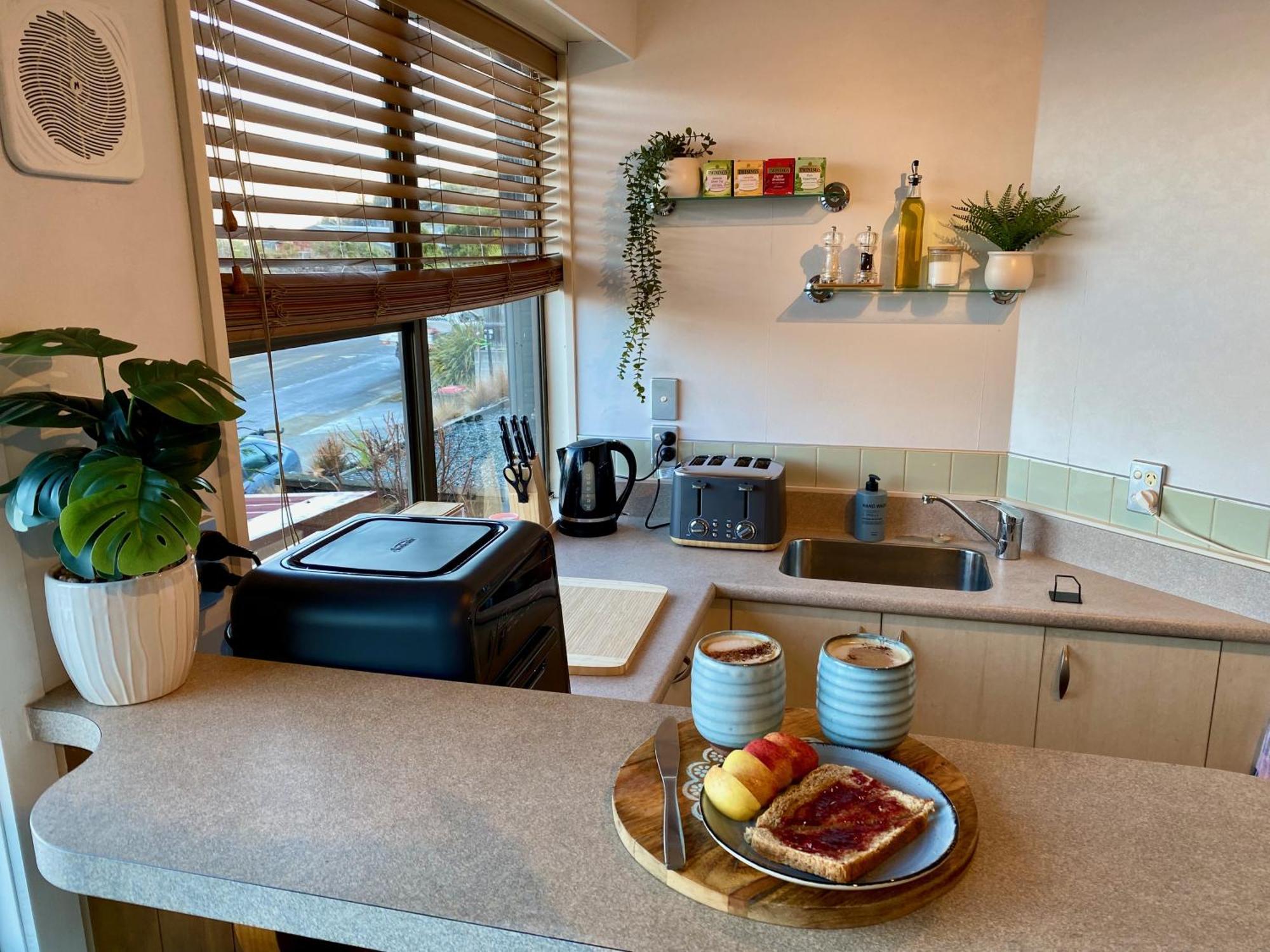 Comfortable Mountain View Studio ควีนส์ทาวน์ ภายนอก รูปภาพ